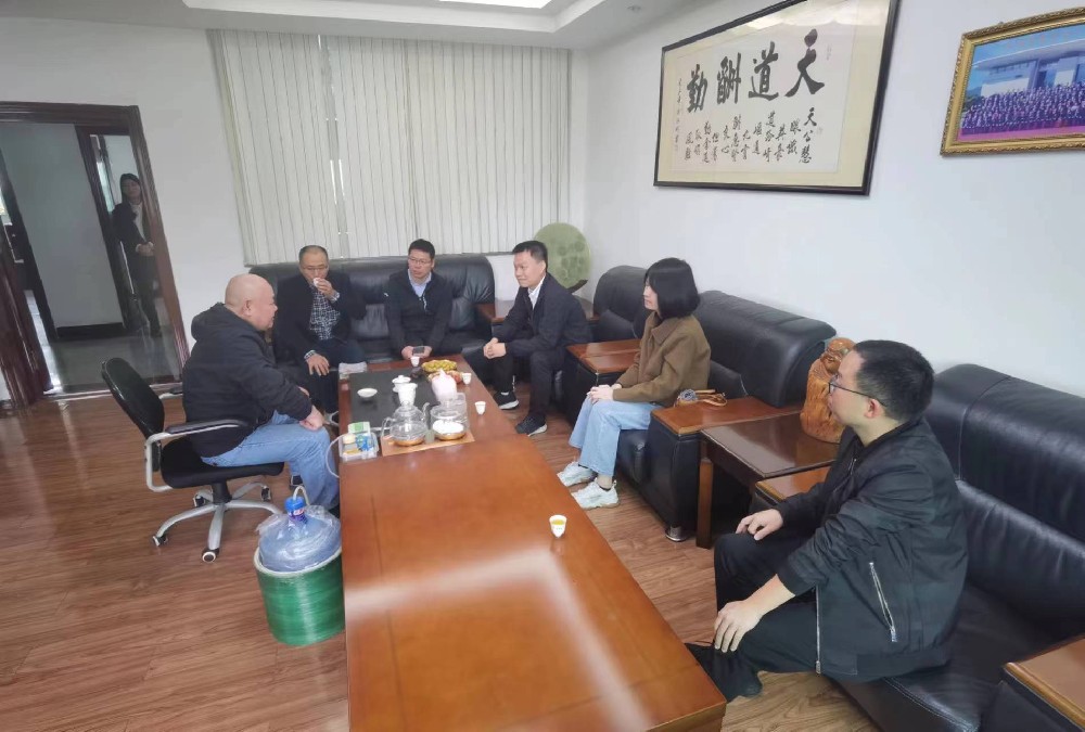 漳平市人民政府黨組成員，副市長程瀟坦同志等一行五人，蒞臨福建瑞森新材料股份有限公司指導參觀